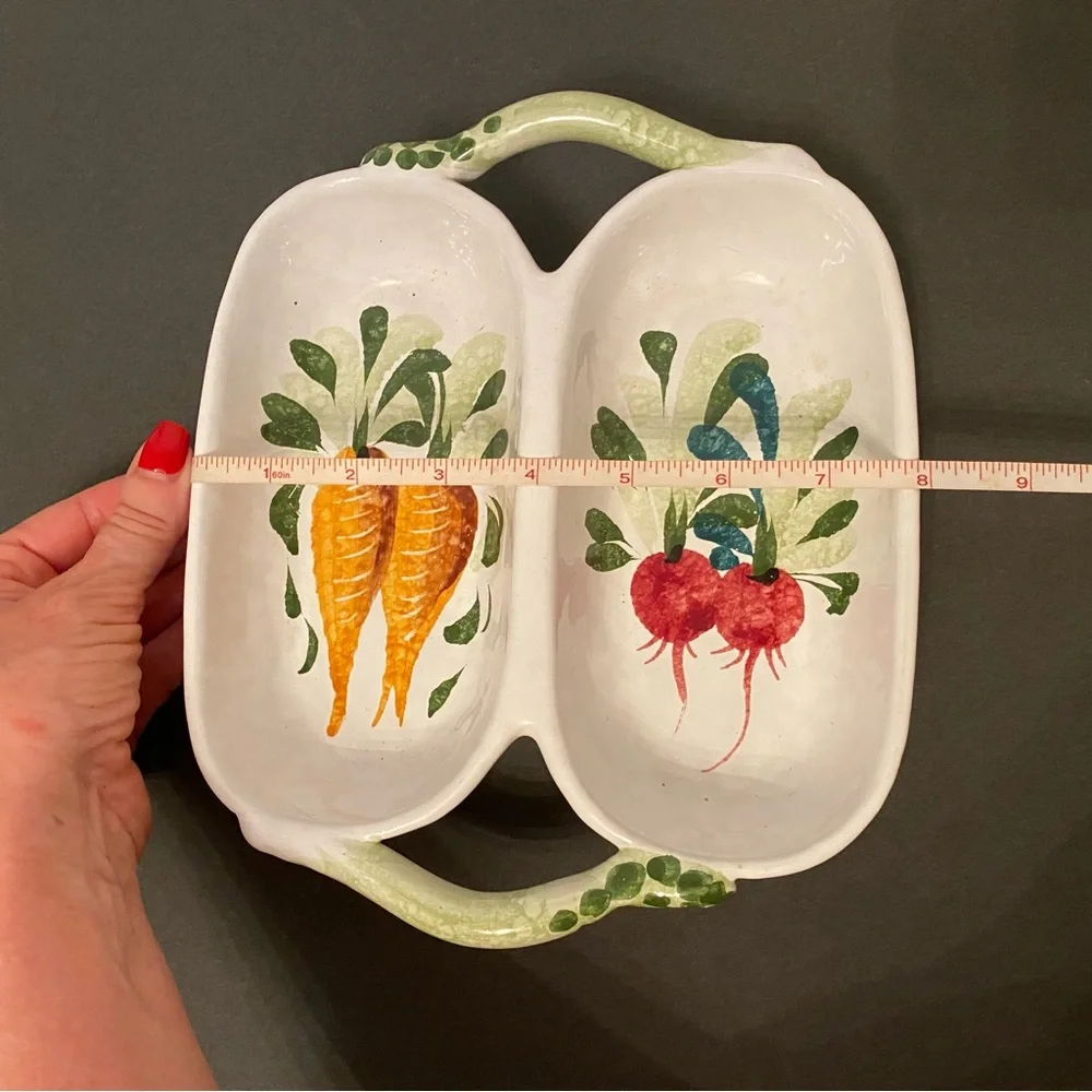 ITALY SERVE WARE DIVIDED DISH WHITE GREEN HAND PAINTED POTTERY CARROT RADISH